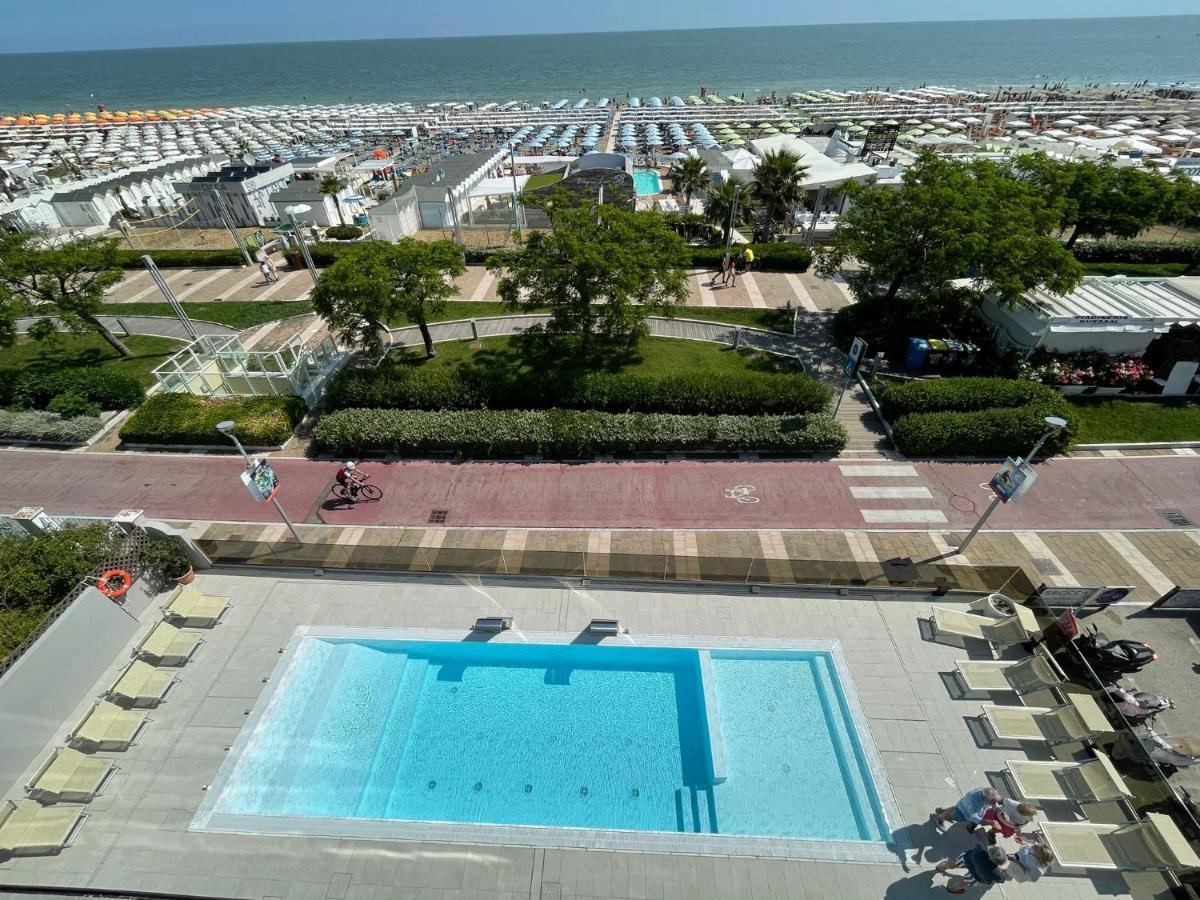 Hotel Ascot Riccione Extérieur photo